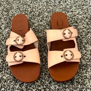 Women’s Roxy size 8 sandals